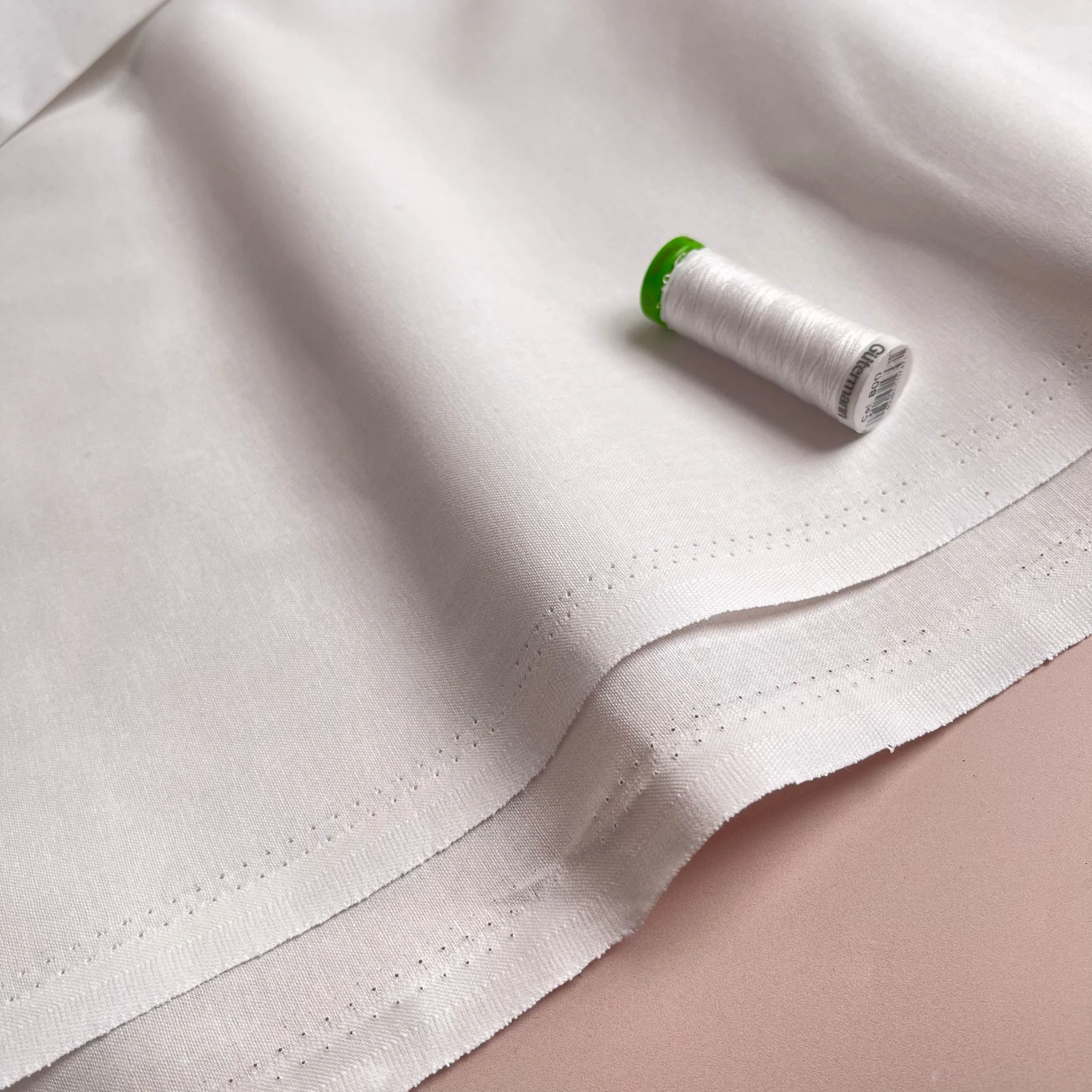 REMNANT 0.31 Metre - Classic White Cotton Fabric - Image 2
