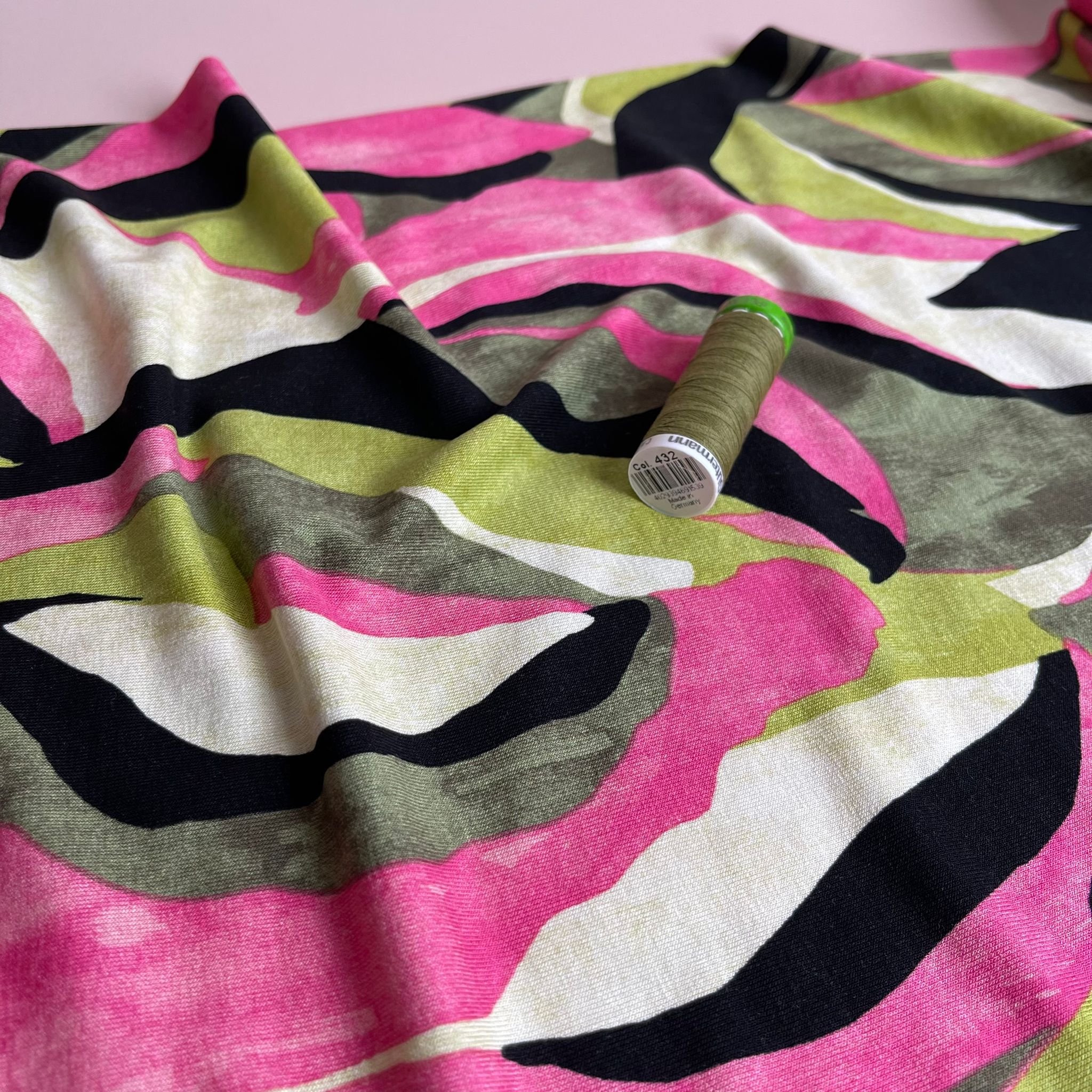 Pink Dream De Luxe Viscose Jersey Fabric - Image 3