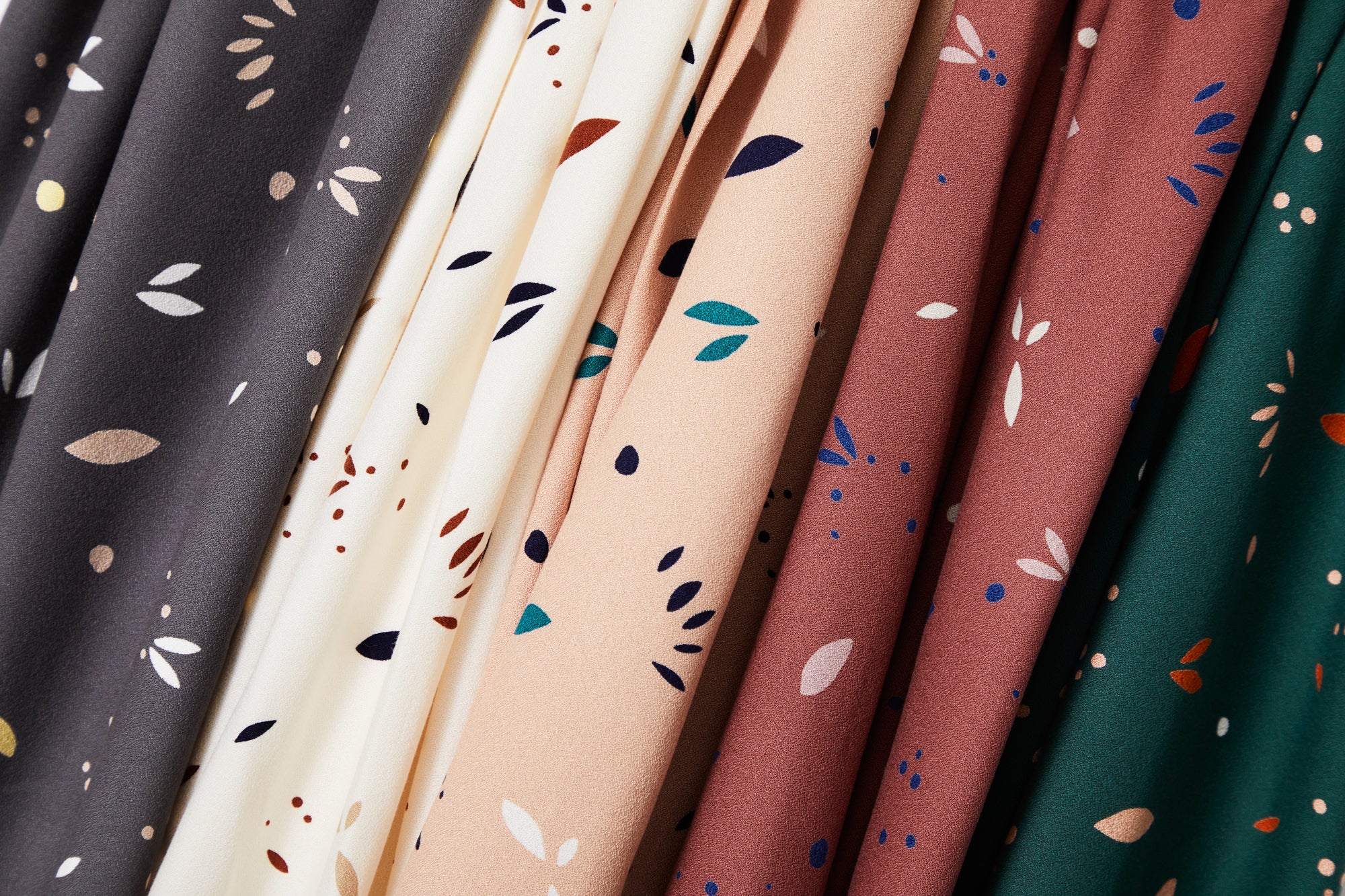 Mind The MAKER - Petals Rose ECOVERO™ Vera Crepe Fabric - Image 3