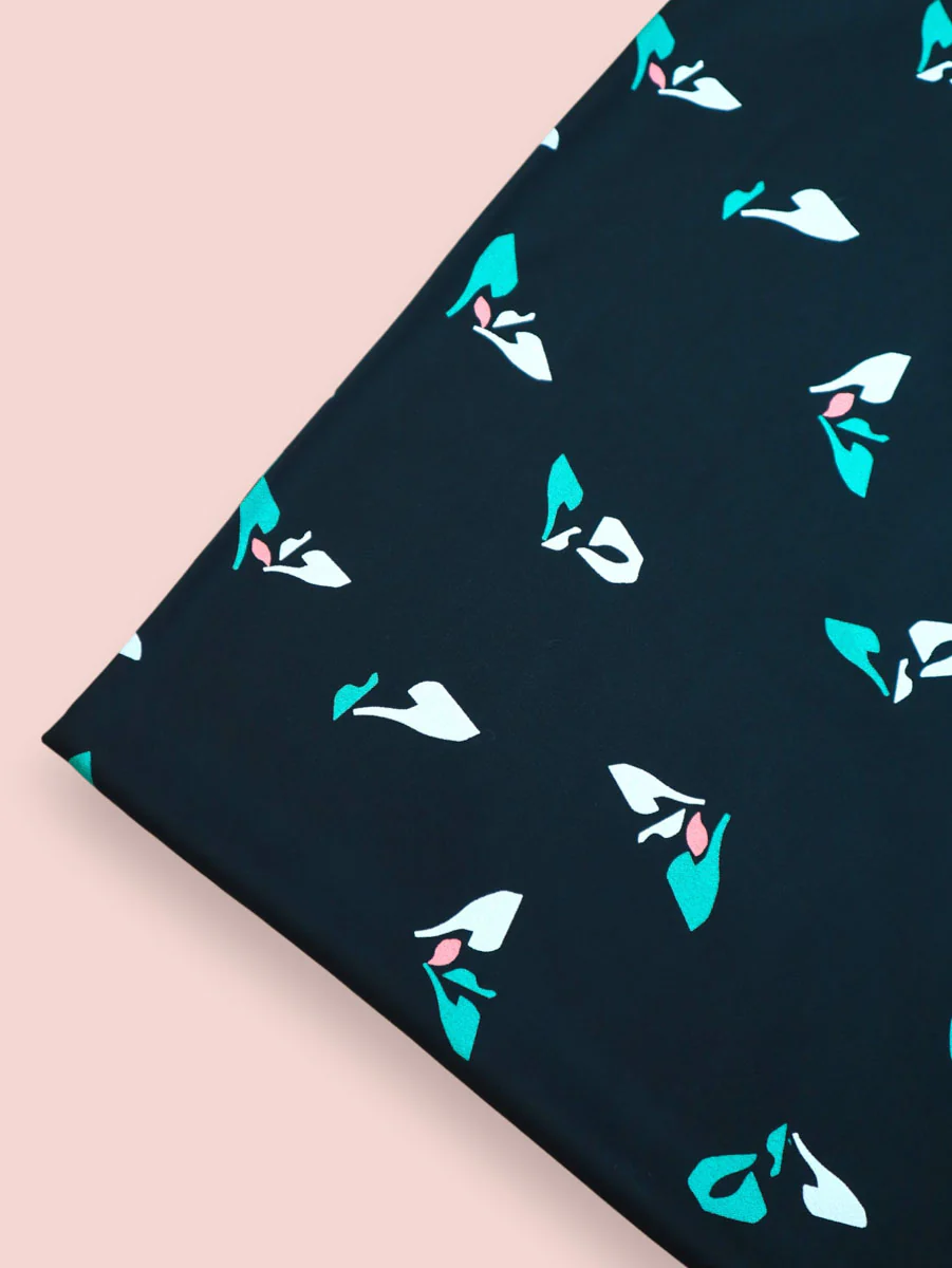 Mind The MAKER - Sprout Black ECOVERO™ Viscose Leia Crepe - Image 2