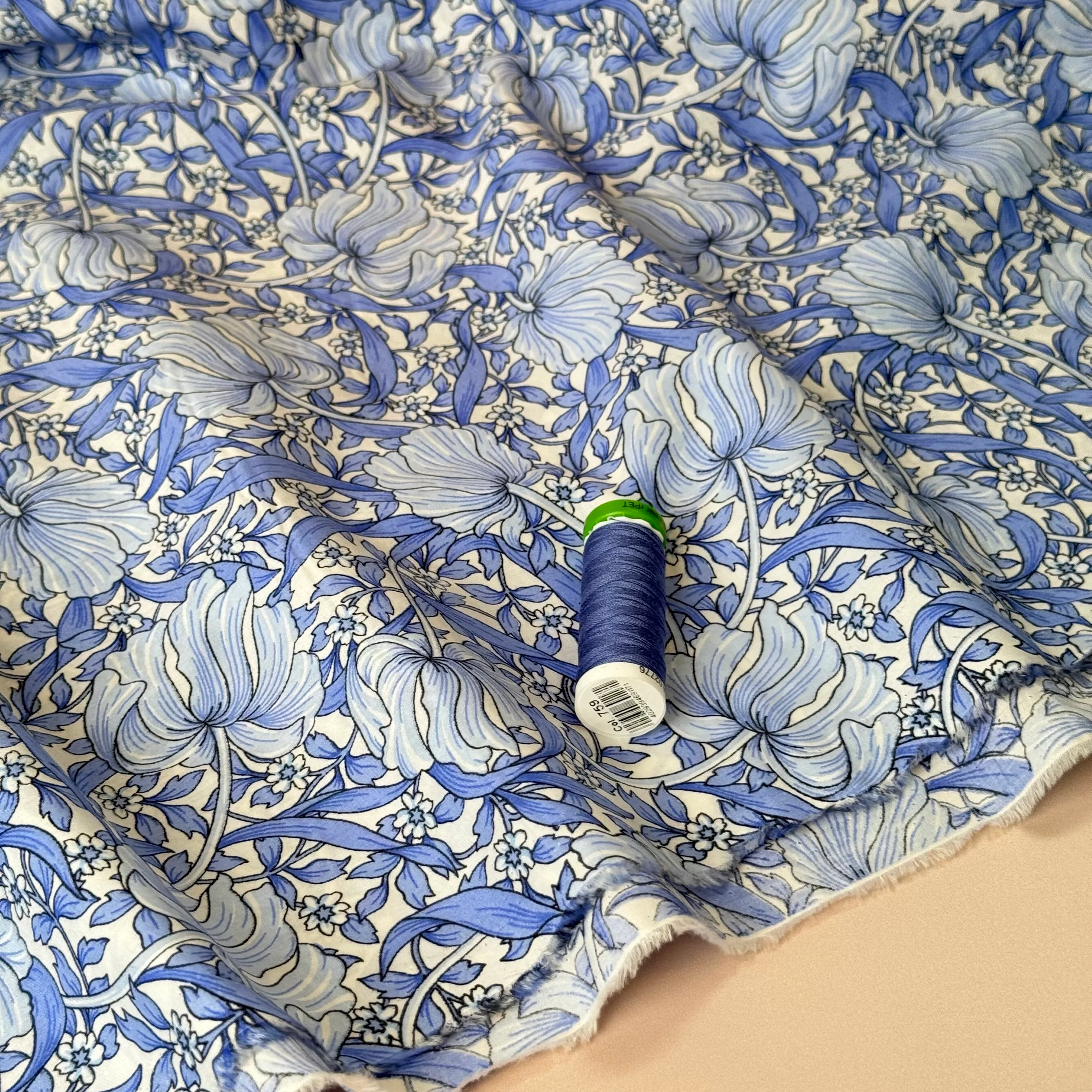 Morris Large Blue Cotton Lawn Fabric - Image 5