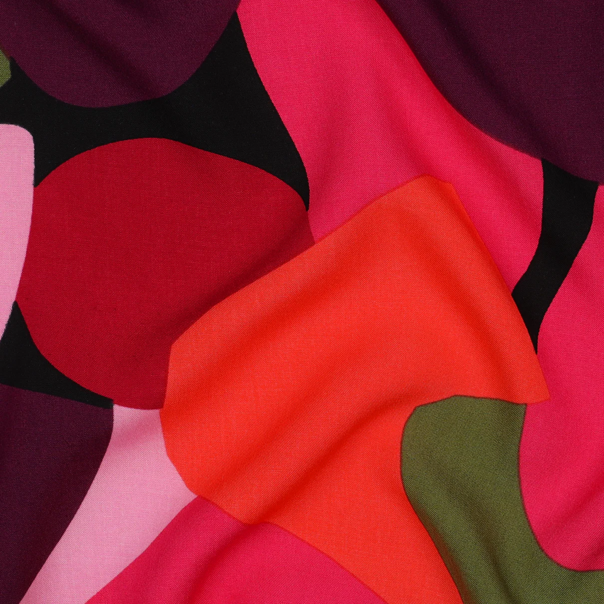 Rockpool on Jet Black Viscose with LENZING™ ECOVERO™ fibres - Image 4