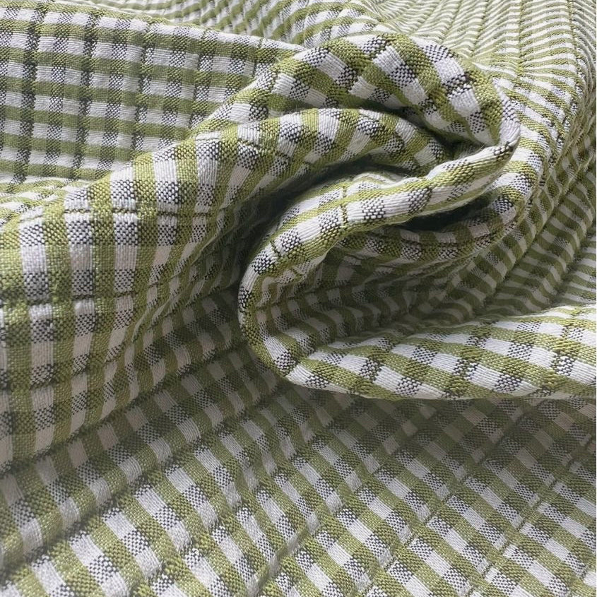 Sewing Kit - Biquette Reversible Vest in Quilted Kiwi Gingham Jacquard Fabric - Image 7