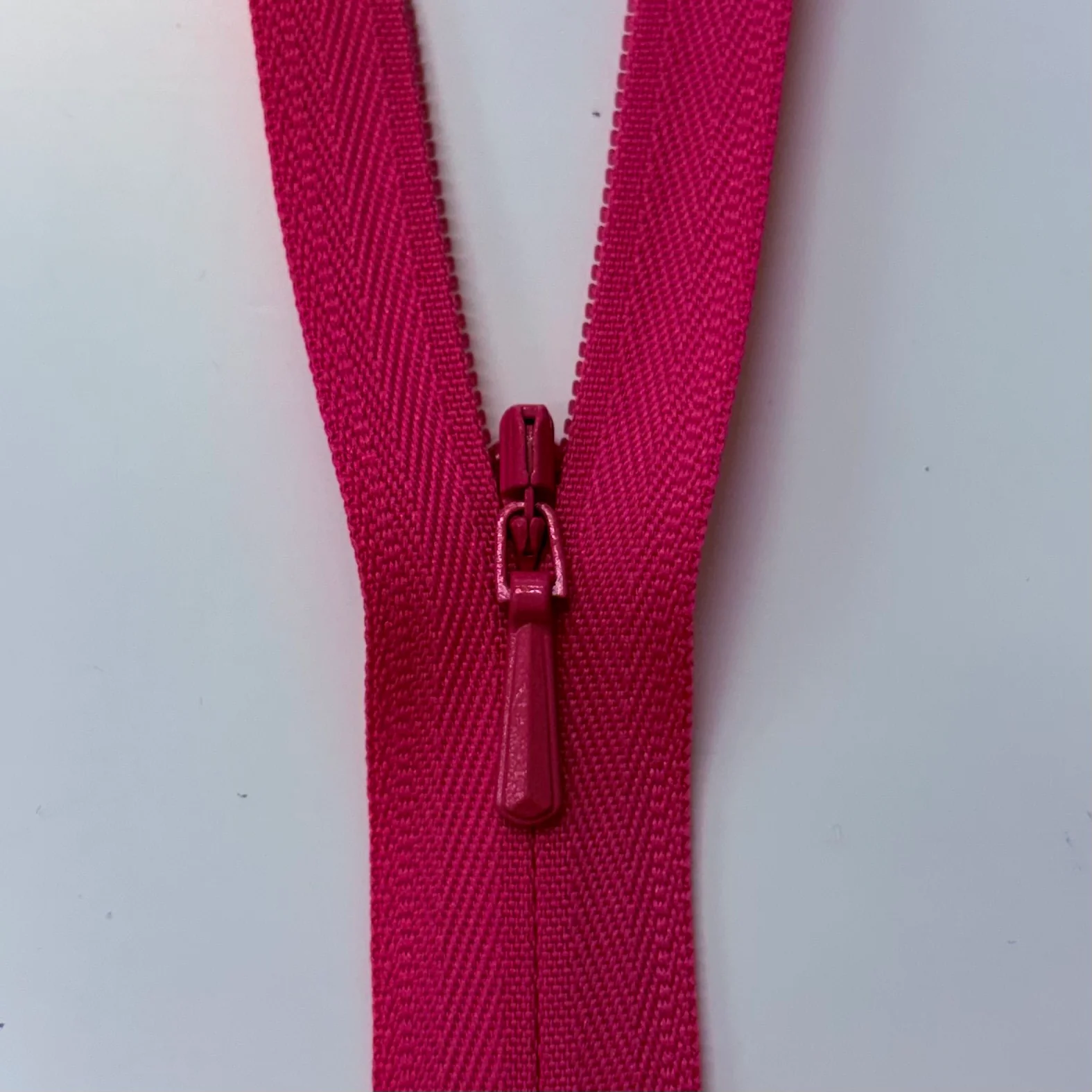 YKK 23cm (9 inch) concealed zip - Various colours - Image 28